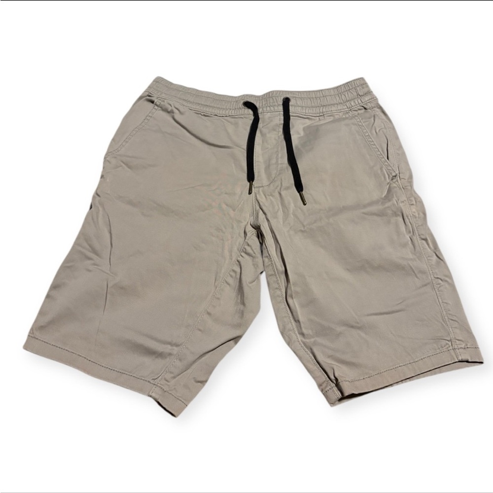 Hollister Tan Shorts 9” inseam Men’s Size Small